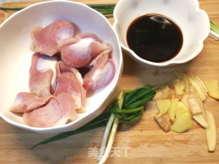 卤汁鸭肫，掌握好2点做出来没异味还很好吃的做法步骤：2
