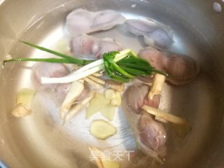 卤汁鸭肫，掌握好2点做出来没异味还很好吃的做法步骤：3