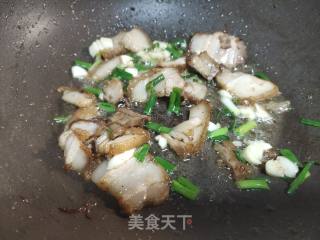 五花肉炒莲藕的做法步骤：2