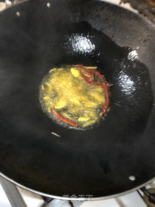 火爆油菜苔的做法步骤：3