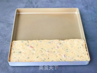 新年必备糖果！越嚼越香的咸蛋黄草莓牛轧糖的做法步骤：11