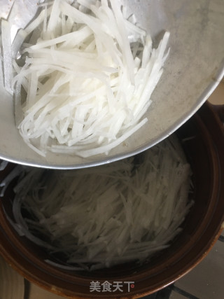 萝卜肉丸汤的做法步骤：3