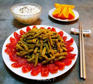 酸豆角炒腊肠的做法步骤：13