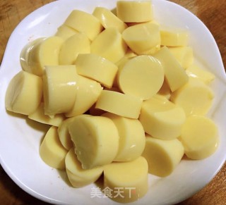 日本豆腐腊肠蒸蛋#早春美味#的做法步骤：3