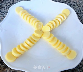 日本豆腐腊肠蒸蛋#早春美味#的做法步骤：4