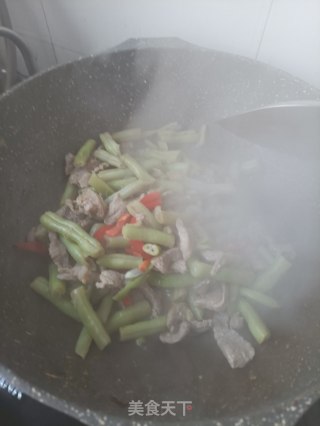 精肉小炖冻芸豆角的做法步骤：11