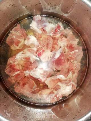 羊肉汤的做法步骤：1