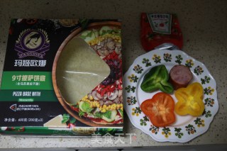 火腿披萨的做法步骤：1