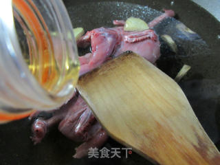 铁棍山药鹌鹑汤的做法步骤：6