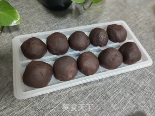 蛋黄酥的做法步骤：4