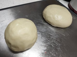 蛋黄酥的做法步骤：10