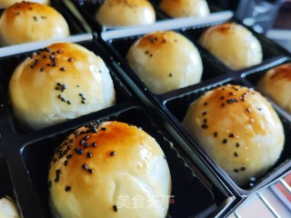 蛋黄酥的做法步骤：44