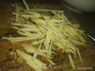 白萝卜炒牛肉的做法步骤：3