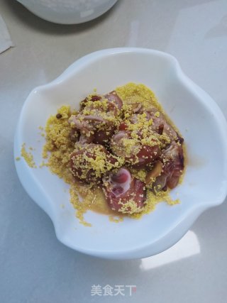 小米蒸鸡块的做法步骤：6
