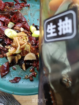 “香辣菜”香辣烤鲈鱼的做法步骤：4