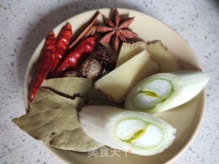 红烧鲈板鱼的做法步骤：4
