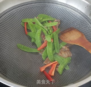 腊肉炒荷兰豆的做法步骤：8