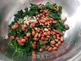 凉拌花生米菠菜的做法步骤：5