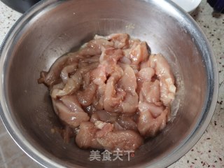 香煎鸡柳的做法步骤：4