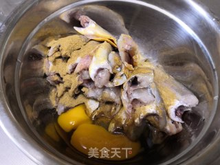 炸小黄鱼的做法步骤：2