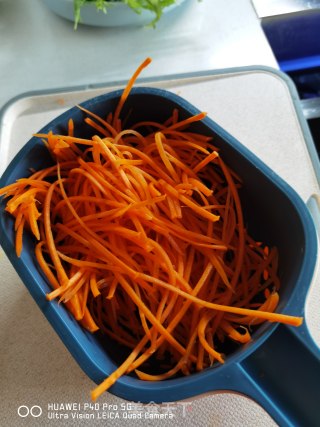 干豆腐卷杂蔬的做法步骤：3