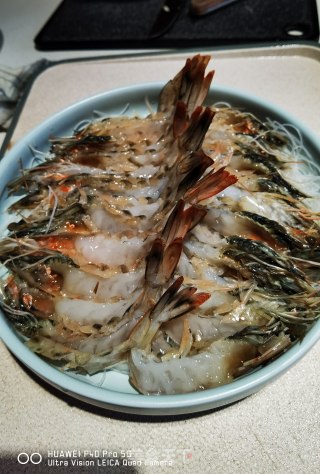 蒜蓉粉丝开边虾的做法步骤：7