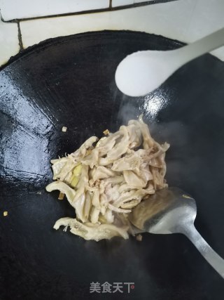 黄豆烧鸭爪的做法步骤：3