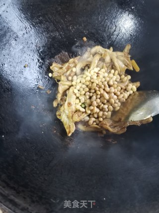 黄豆烧鸭爪的做法步骤：4