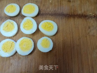 香辣金钱蛋的做法步骤：3