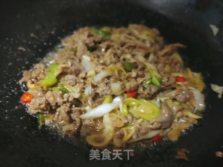 葱爆羊肉的做法步骤：9