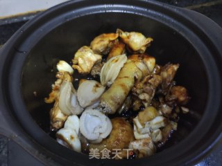 花胶冬菇焖鸡的做法步骤：4