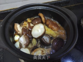 花胶冬菇焖鸡的做法步骤：5