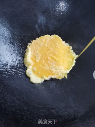 三鲜锅仔的做法步骤：1