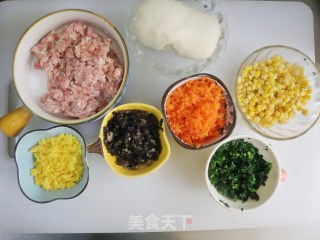 喜庆年菜四喜蒸饺，颜色夺目皮薄馅嫩，做法超详细的做法步骤：4
