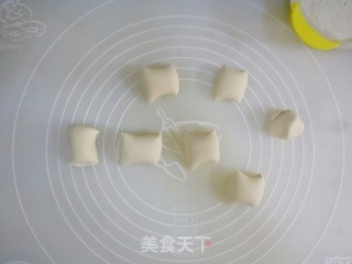 喜庆年菜四喜蒸饺，颜色夺目皮薄馅嫩，做法超详细的做法步骤：8