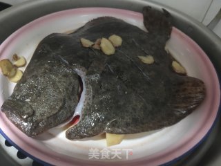 清蒸多宝鱼的做法步骤：2