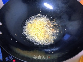 蒜蓉粉丝蒸扇贝肉的做法步骤：4