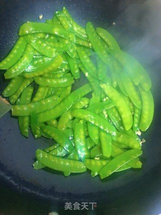 蒜蓉荷兰豆的做法步骤：4