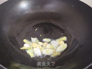 红烧黄花鱼的做法步骤：7