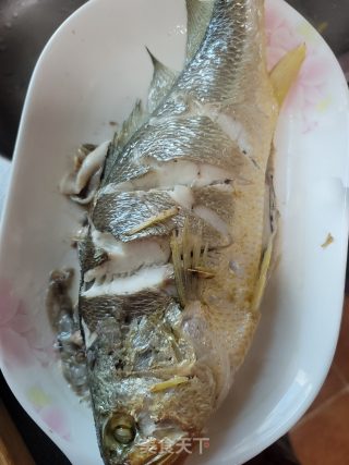 香辣黄花鱼的做法步骤：5