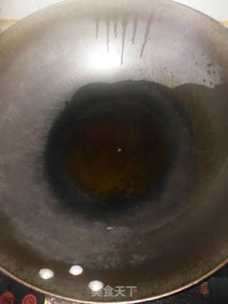 双椒炒双菇的做法步骤：3