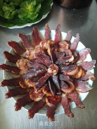 腊味合蒸（腊味全家福）的做法步骤：5
