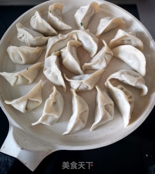 煎饺的做法步骤：2