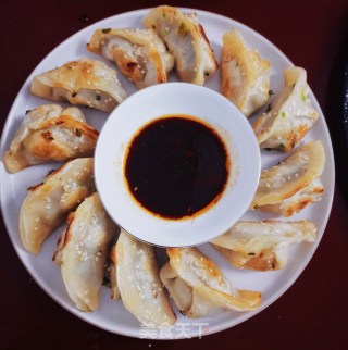 煎饺的做法步骤：6
