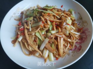 鱿鱼三丝的做法步骤：8