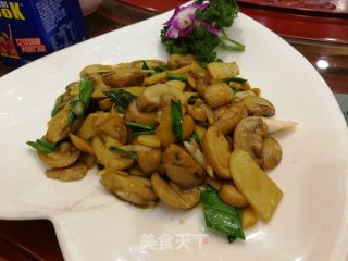 冬笋炒蘑菇的做法步骤：7