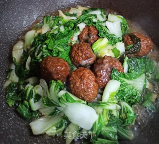 青菜烩肉圆的做法步骤：5