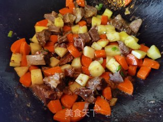咖喱牛肉焗饭的做法步骤：5