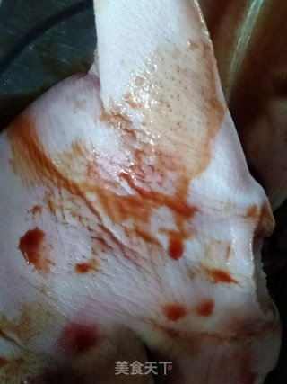 酱煮猪耳的做法步骤：1