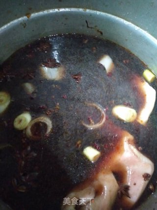 酱煮猪耳的做法步骤：6